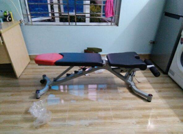 Ghế tập tạ Bowflex Hoàng Đức Sport. 