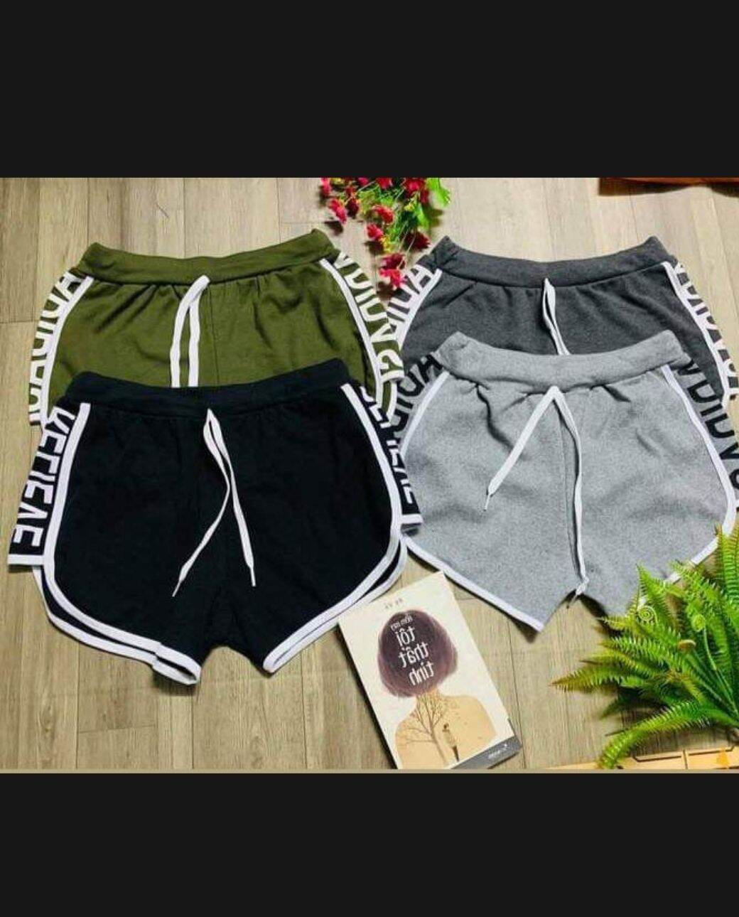 (HCM) Quần short nữ thể thao in 2 bên sườn.
