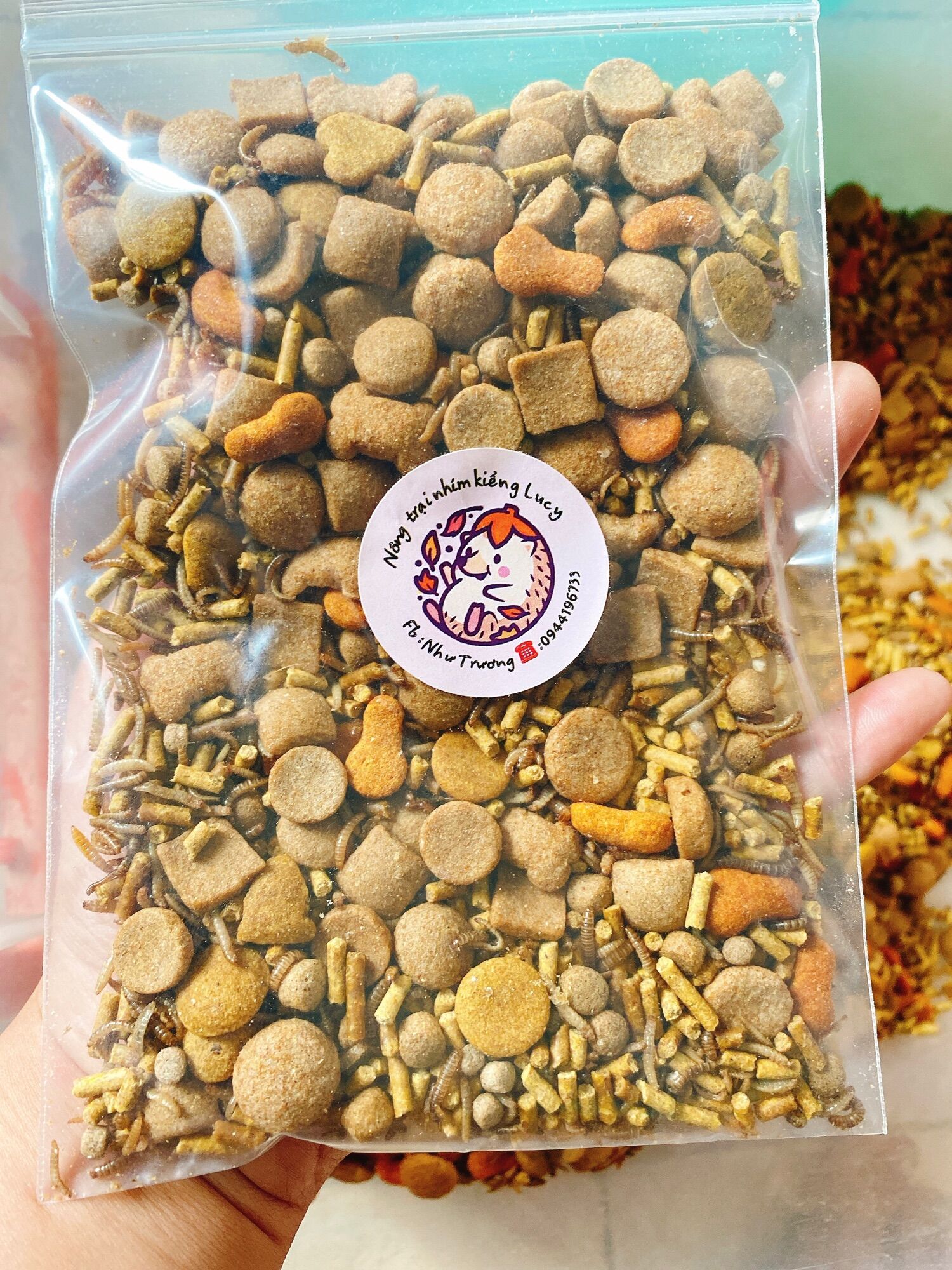 Thức ăn trộn 135g chuyên dụng cho nhím kiểng