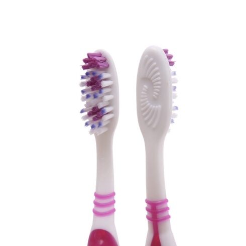 Bàn chải đánh răng Oral-B Micro-Thin Clean siêu mềm mảnh