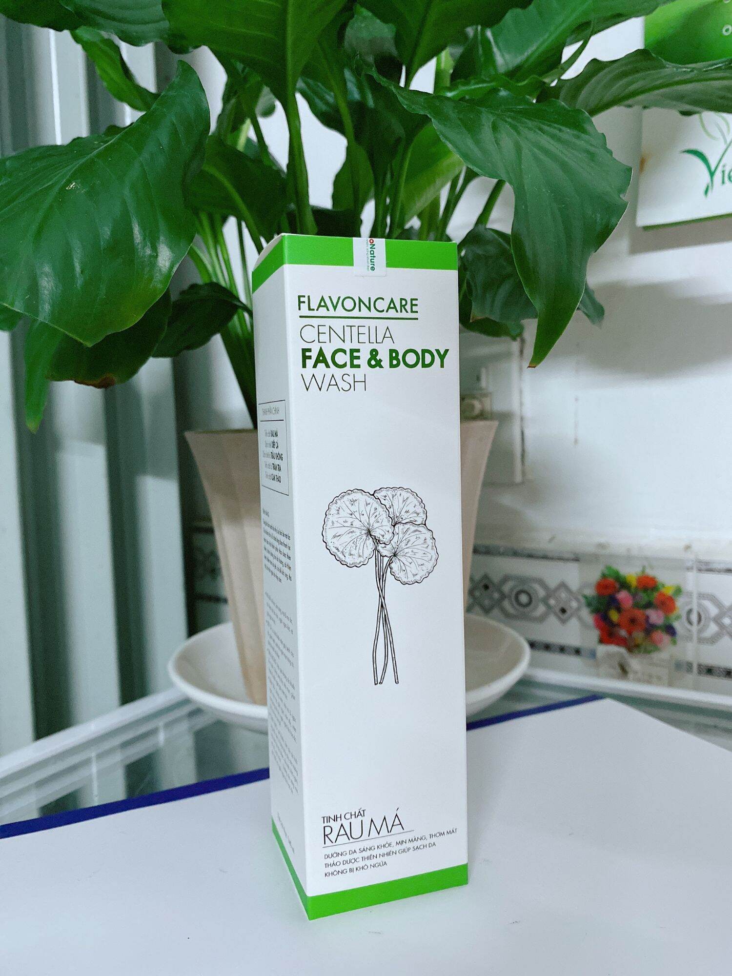 Sữa rửa mặt & tắm toàn thân centella face and body wash 240ml