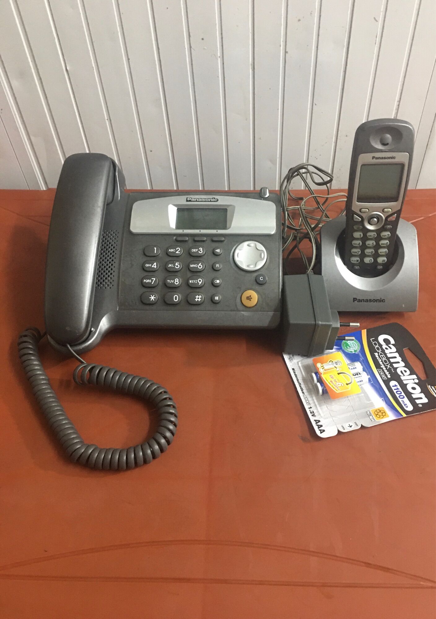 Điện thoại mẹ bồng con panasonic kx-tcd 530