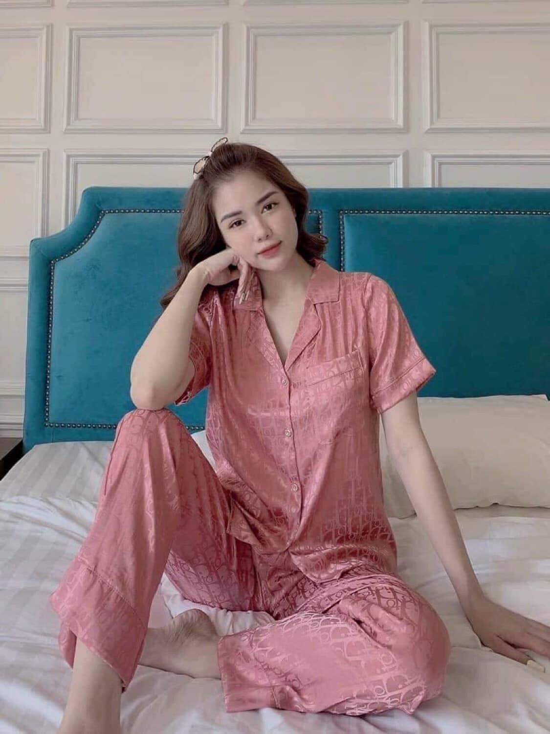 [HCM]Bộ Lụa Gấm Áo Tay Ngắn Quần Dài