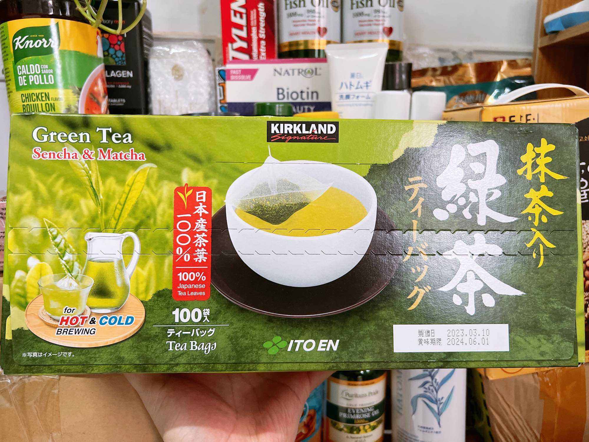 Trà xanh túi lọc Green Tea Sencha & Matcha Kirkland Signature hộp 100 gói của Mỹ Trà xanh