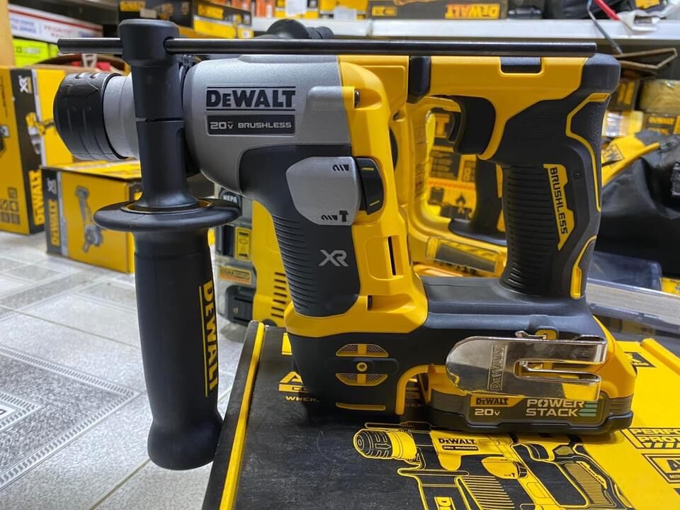 Khoan bê tông Dewalt DCH172
