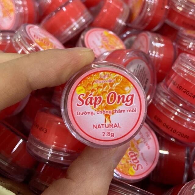 Kem dưỡng môi sáp ong thiên nhiên