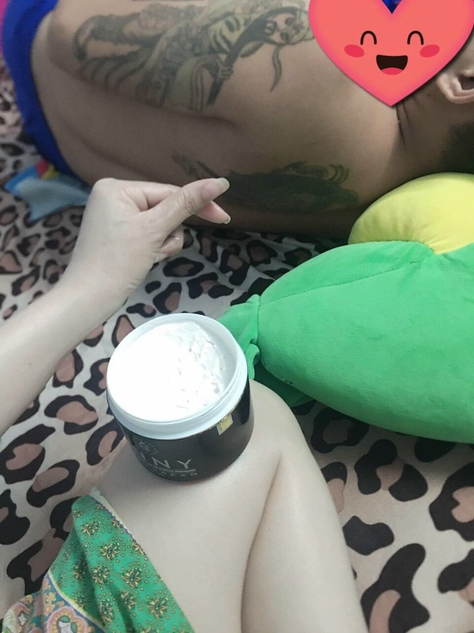 Kem ủ trắng da body