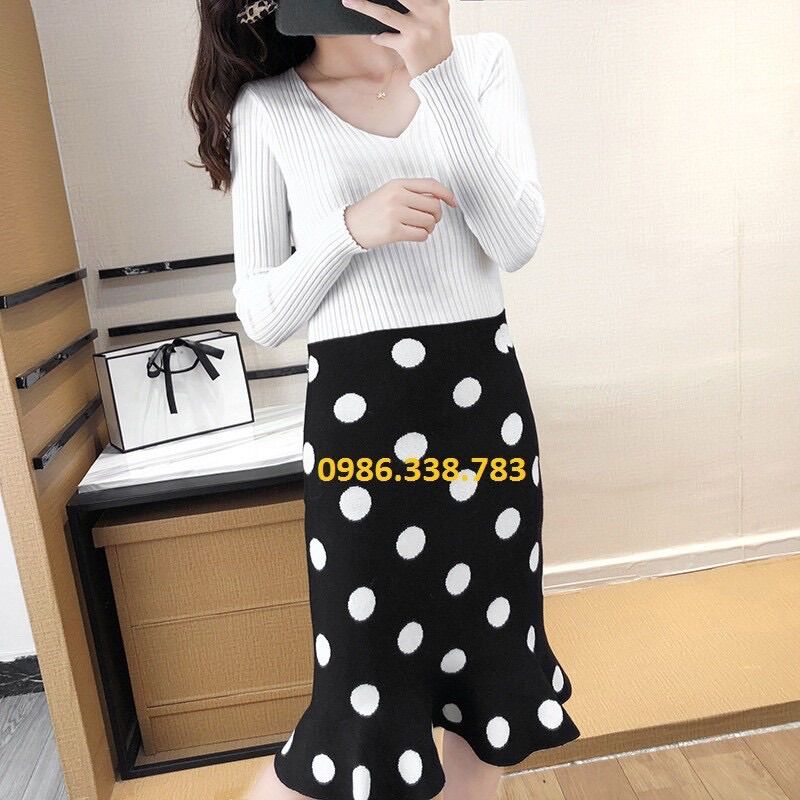 Áo len lông cừu dài tay cổ tim Basic