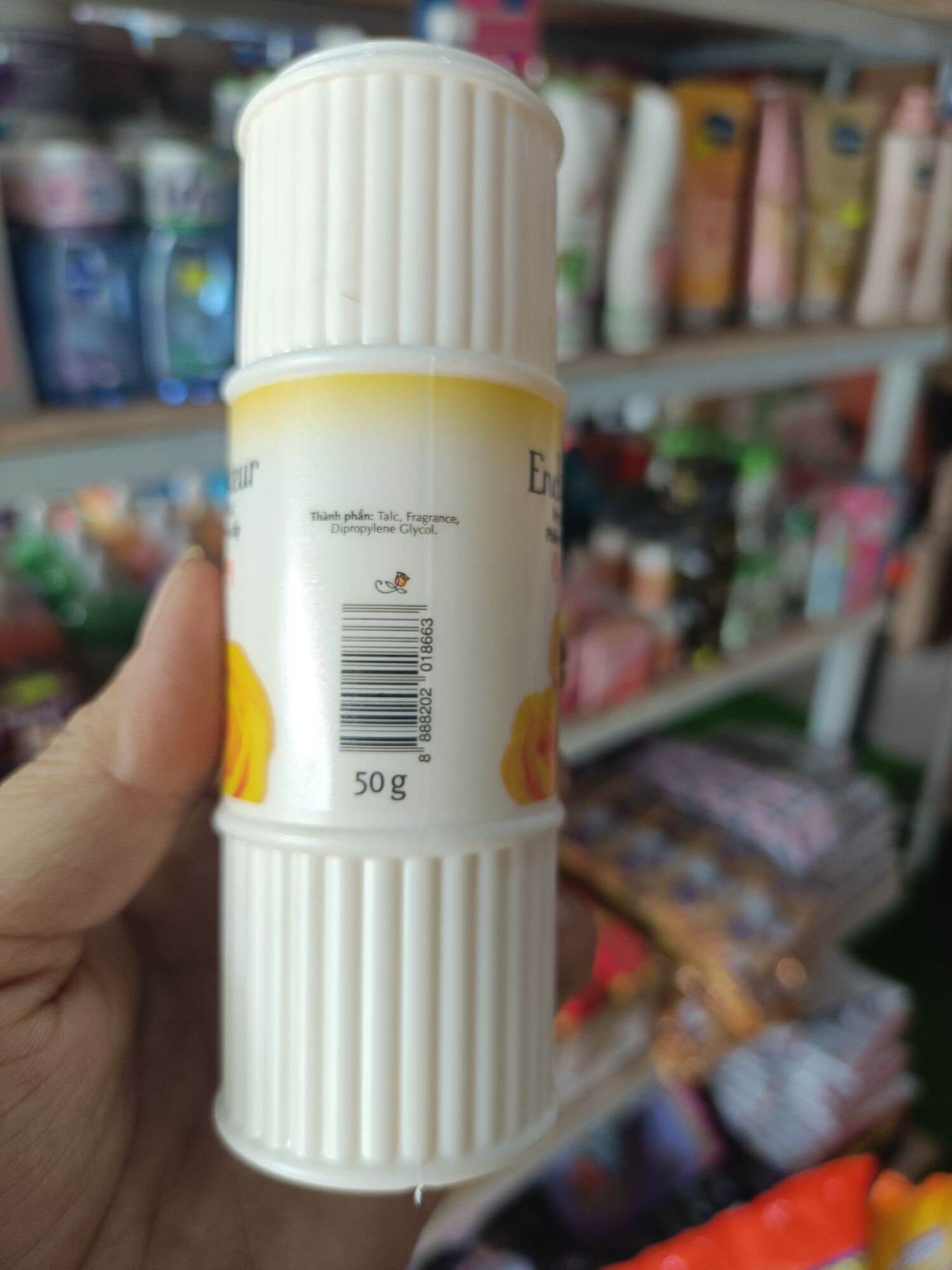 Phấn Thơm Enchanteur Charming 50g
