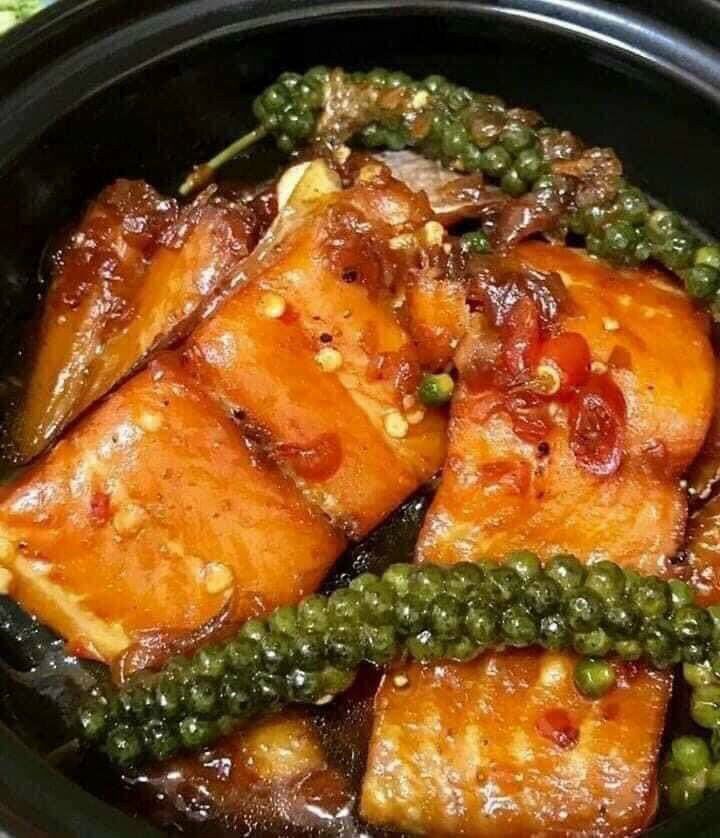 1kg Pineapple Fish with Garlic and Chili, 1 Sun-Dried Version (Express Delivery Within 2 Hours in Hcmc)