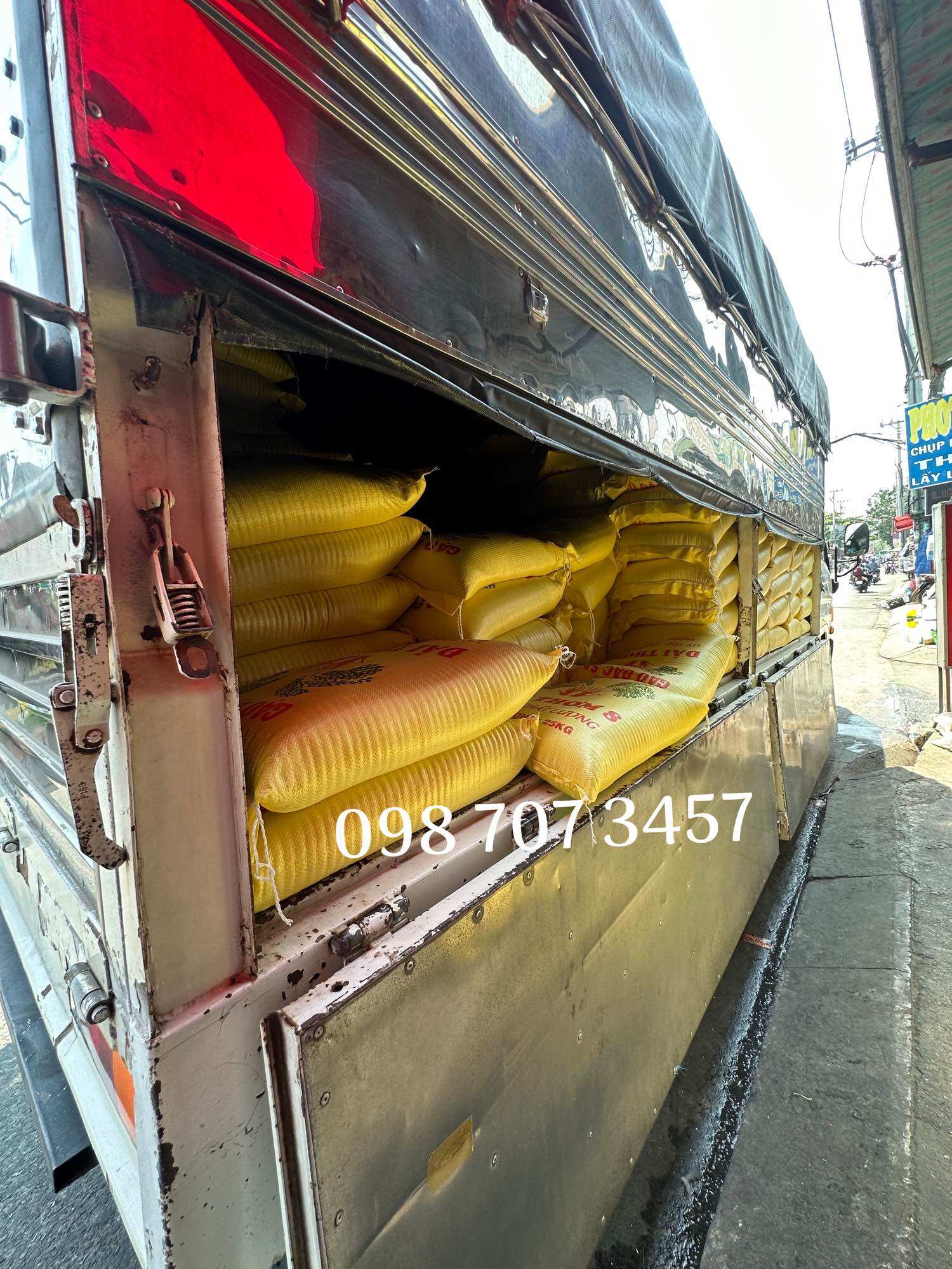 Gạo Lài  Dẻo Mền Thơm Nhẹ  (Dẻo Thơm Cơm EB)