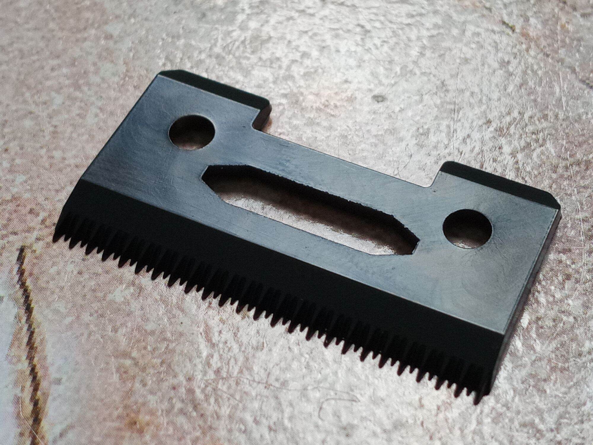 Lưỡi Kép Sứ Carbon Cắt Bén Fade Ngọt Cho Tông Đơ Cắt Tóc Kemei, Jame, Surker.. 