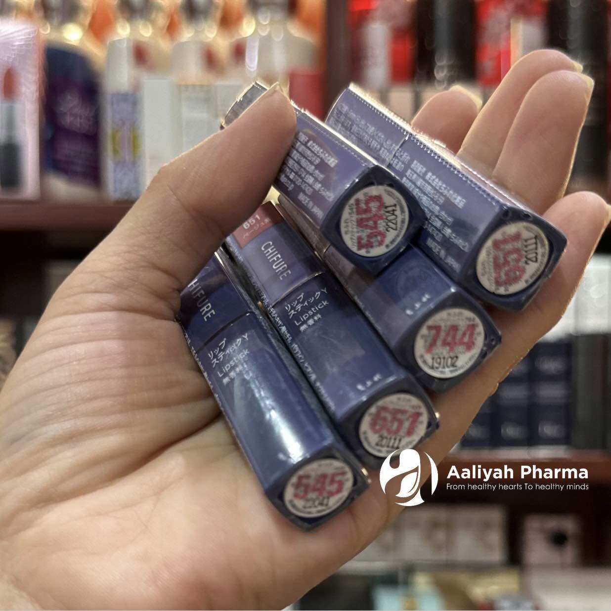 Son lì Chifure Matte ベージュ系 Nhật Bản 2,5g