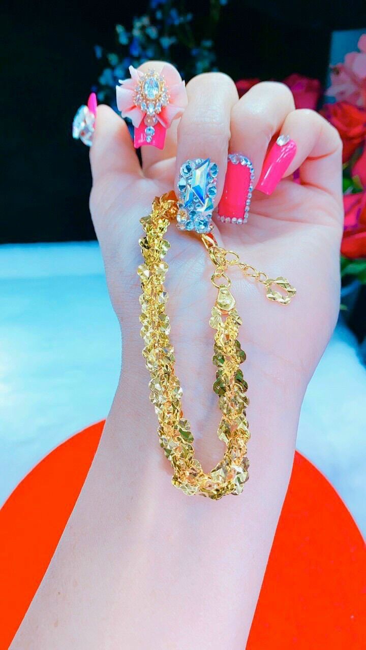 Lắc tay nữ kiểu xoắn chạm mạ vàng 18k cực đẹp