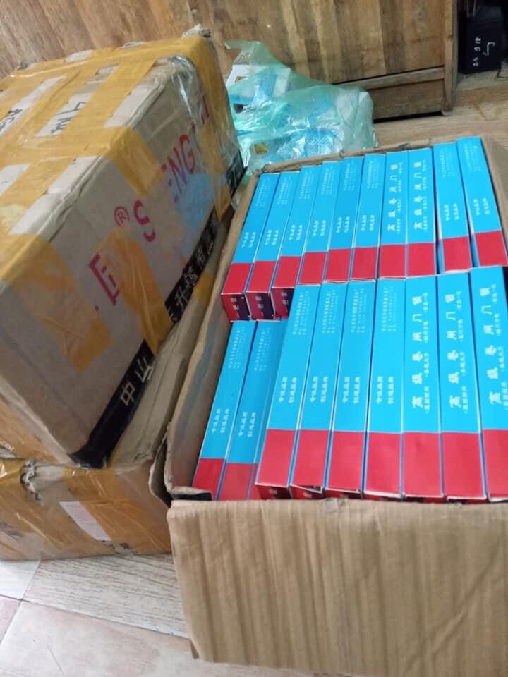 Ổ khoá của cuốn ( loại chìa chữ thập 4 CẠNH )