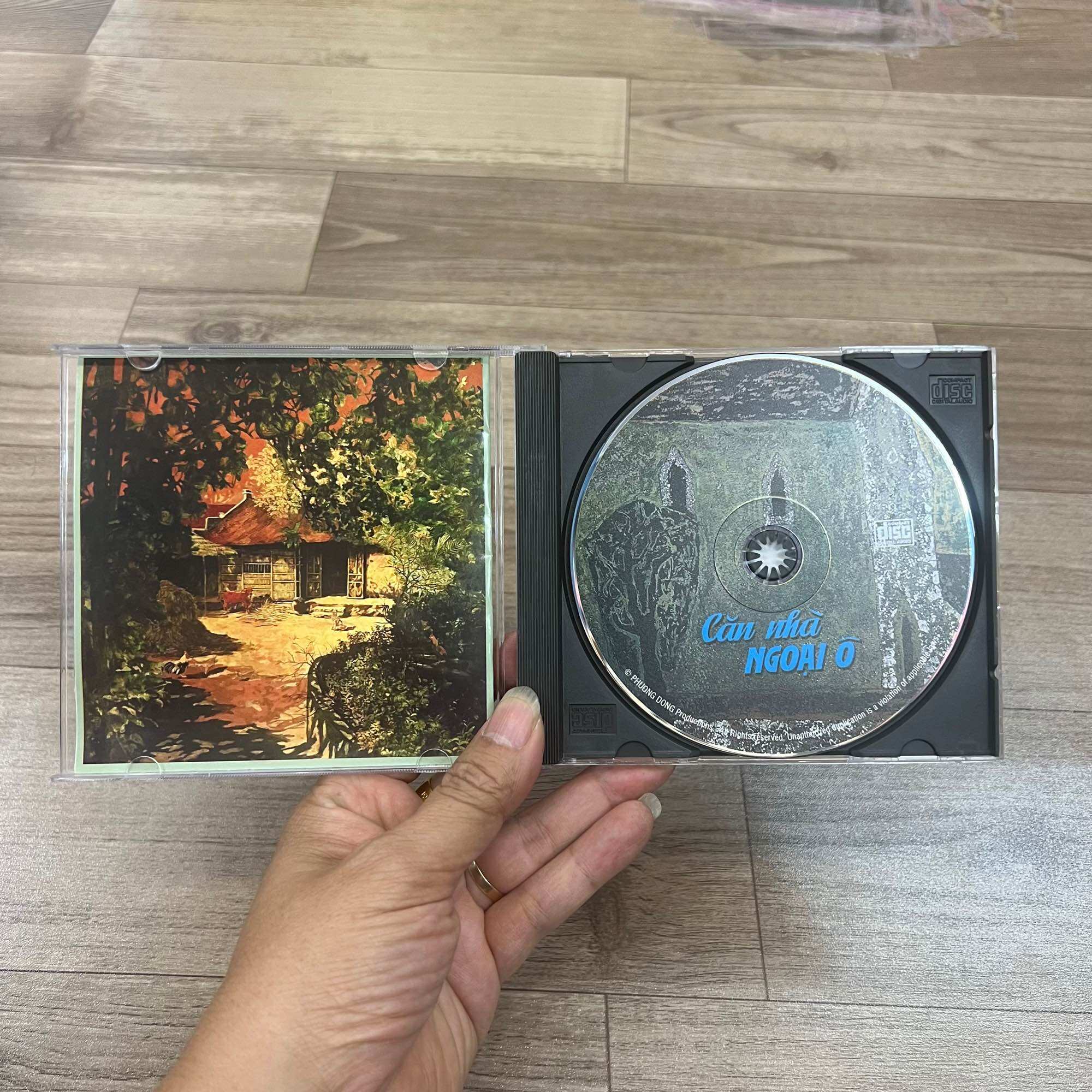 Đĩa CD Guitar cs Minh Đức - Căn nhà ngoại ô