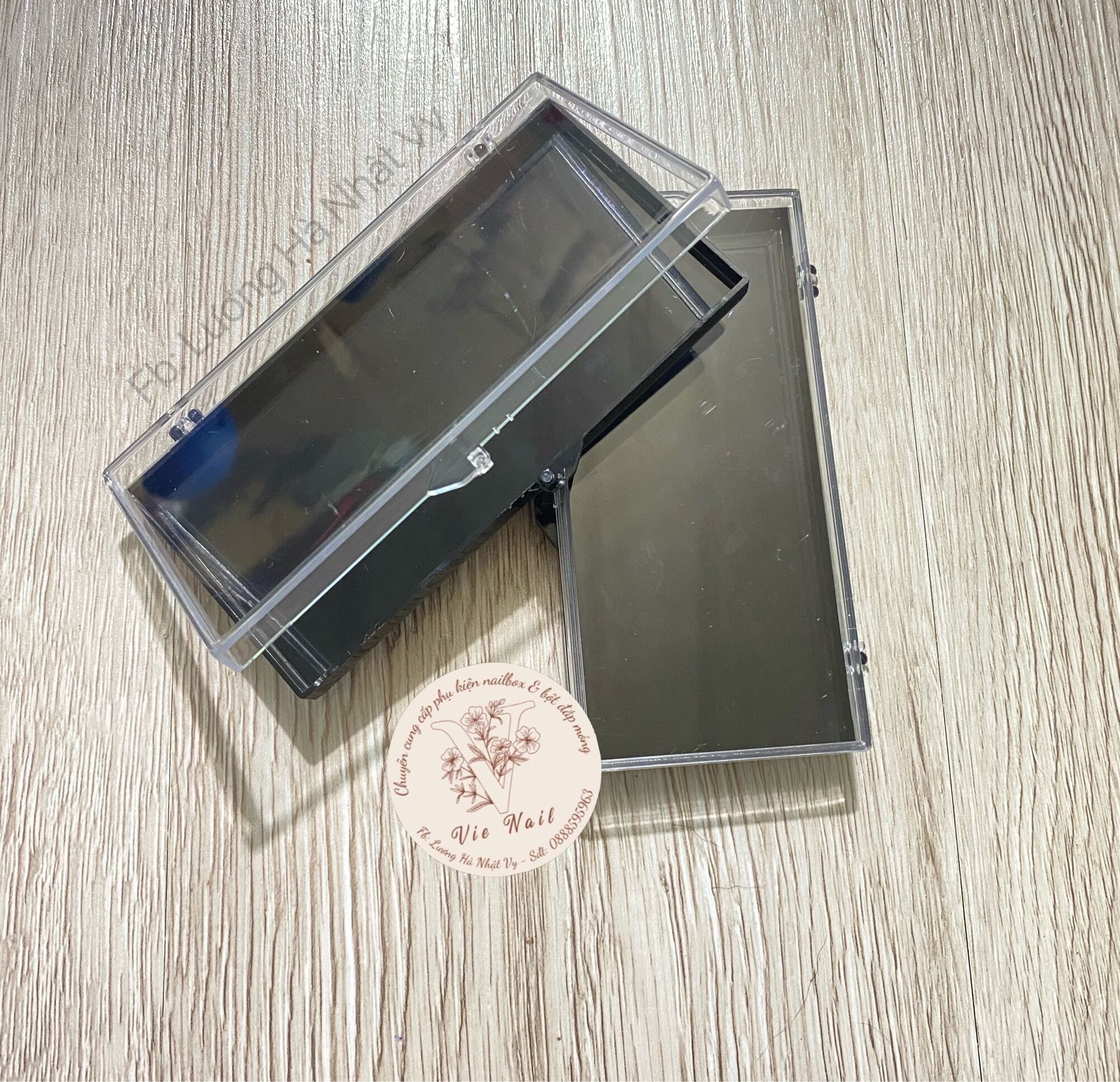 Hộp đựng nailbox, fan mi màu đen
