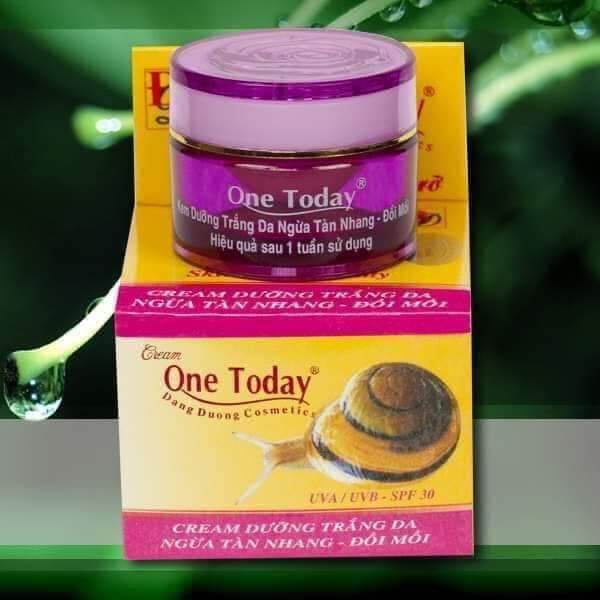 kem ốc sên one today nám tàn nhang. đủ dòng