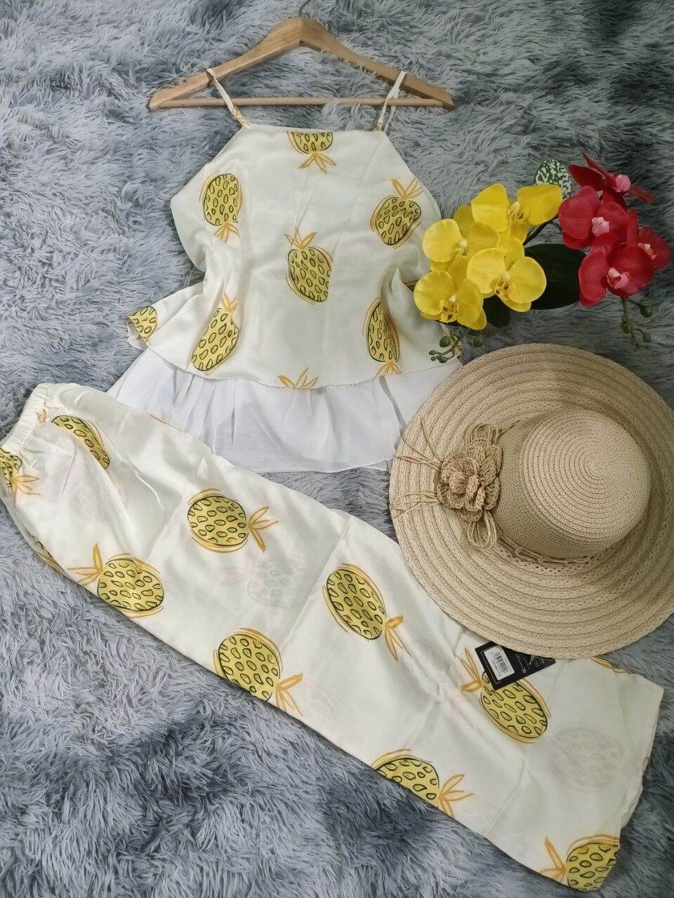 sét  yếm sét bộ  nữ  Chât  vải  lụa  satin