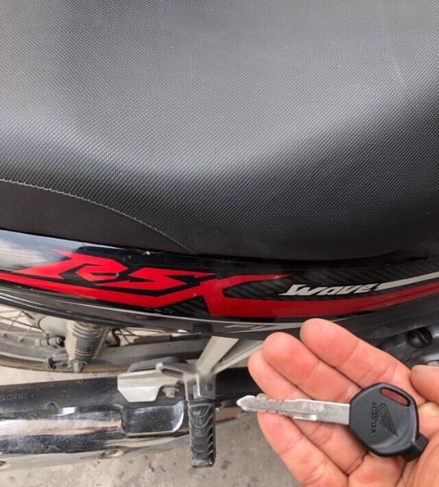Combo 2 phôi chìa khoá xe HONDA TỪ dài ( rảnh trái )