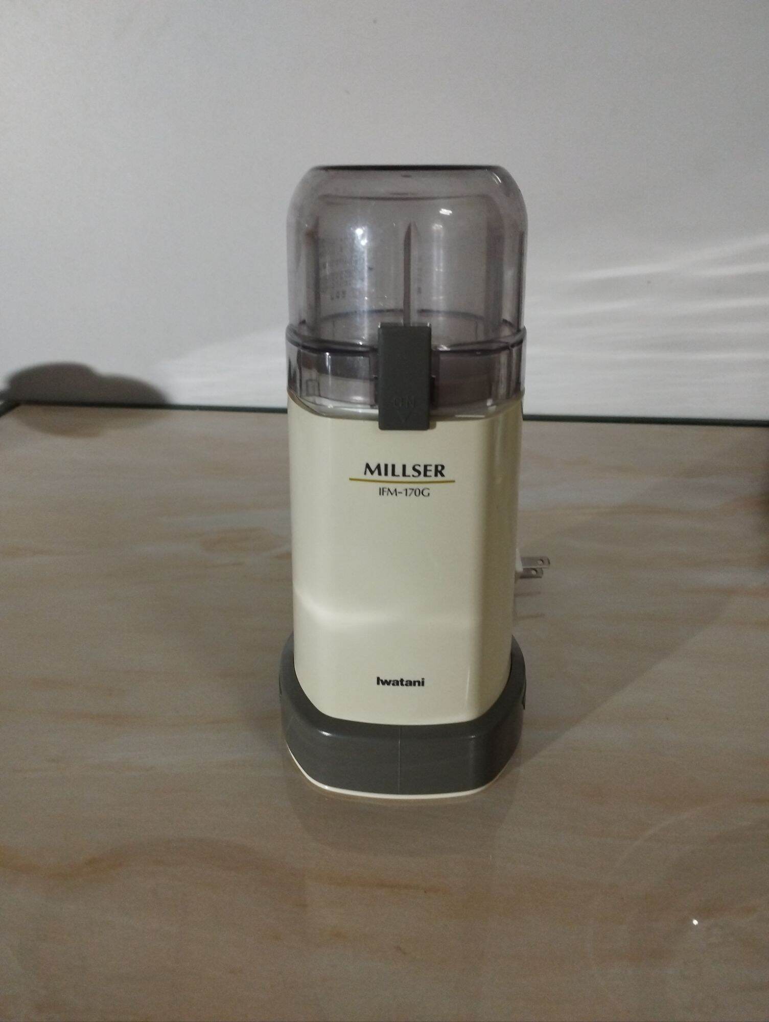 Máy xay khô iwatani ifm-170g, hàng si nhật bãi đã qua sử dụng