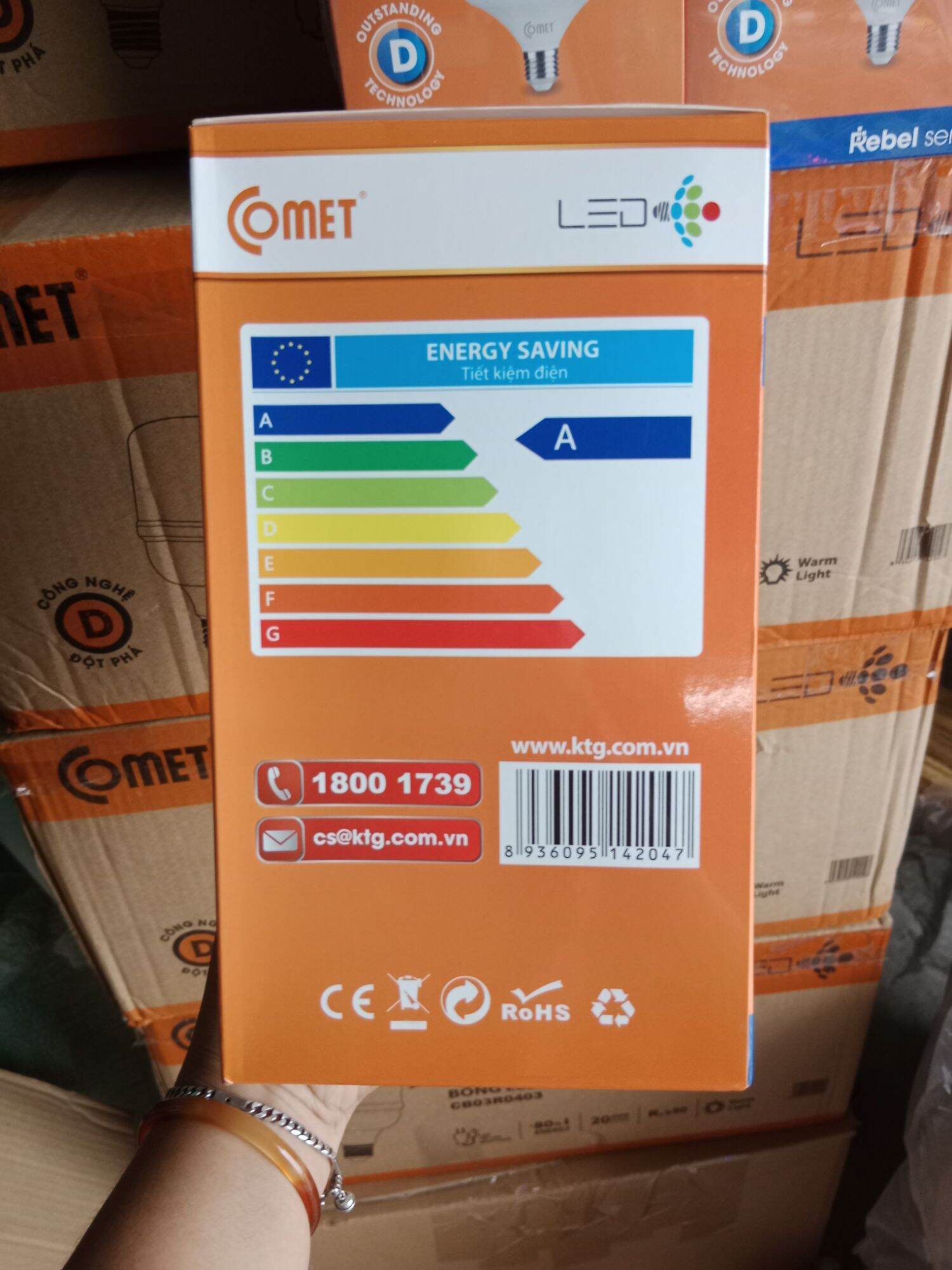 Bóng đèn led COMET CB03R0403 ánh sáng vàng 40W