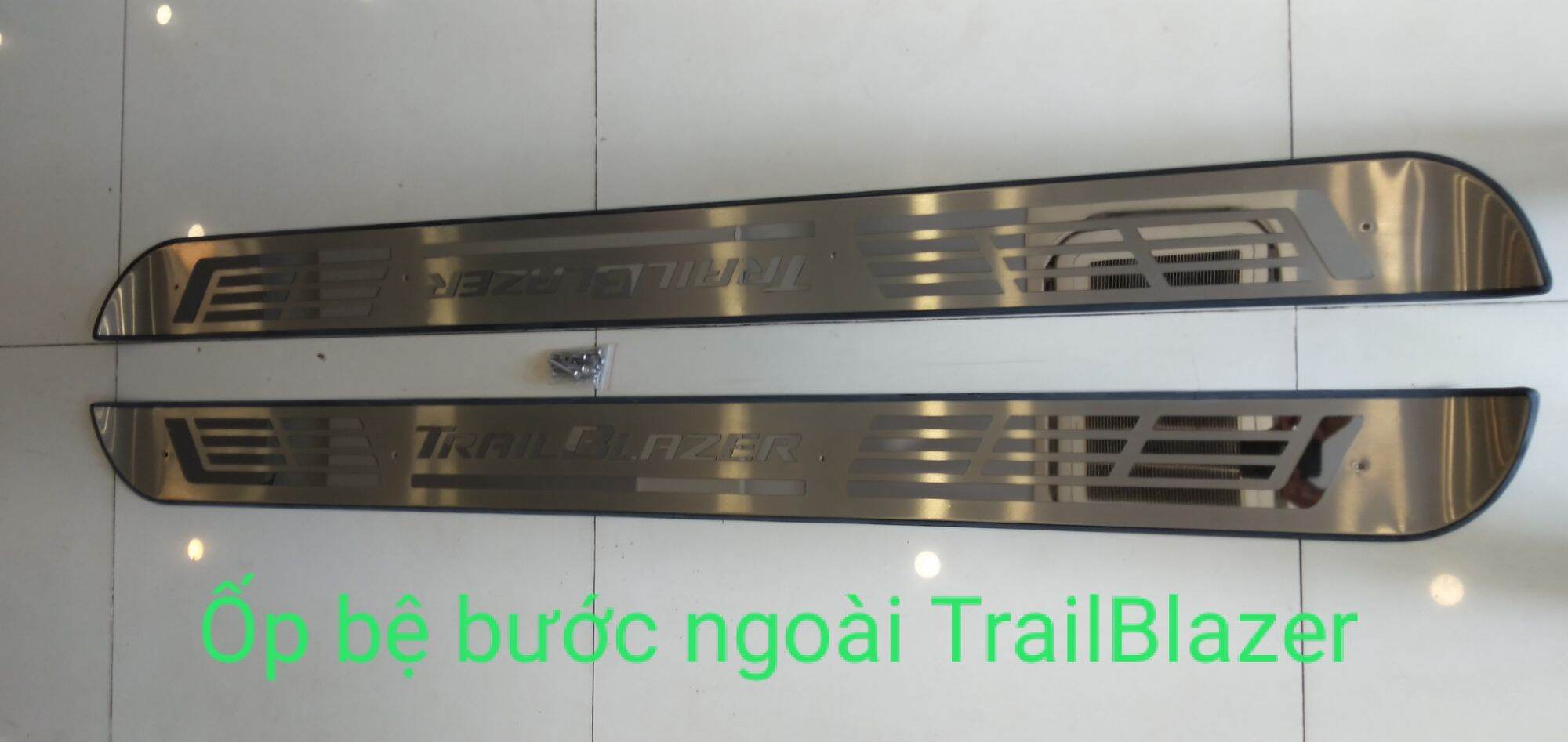 Ốp bậc bước ngoài CHEVROLET Trailblazer