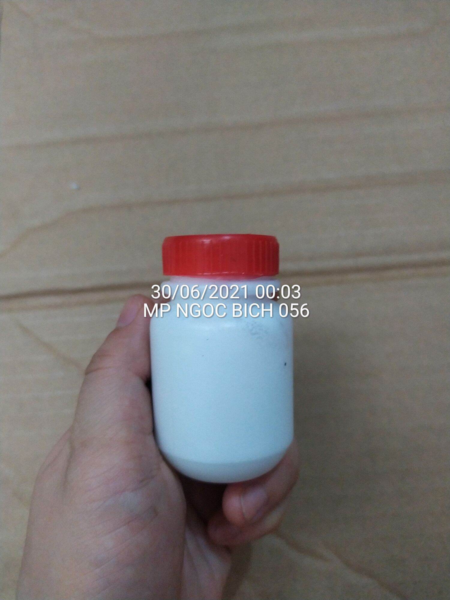 2 HỦ LÀM MỀM DA MÓNG TAY TRƯỚC KHI CẮT
