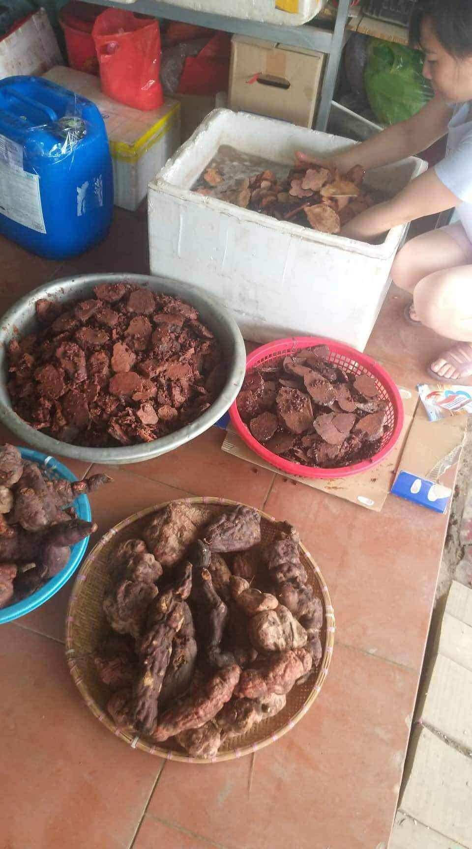500gr Viên hà thủ ô mật ong mè đen ( Viên Làm Nguyên Chất , mật ong rừng)