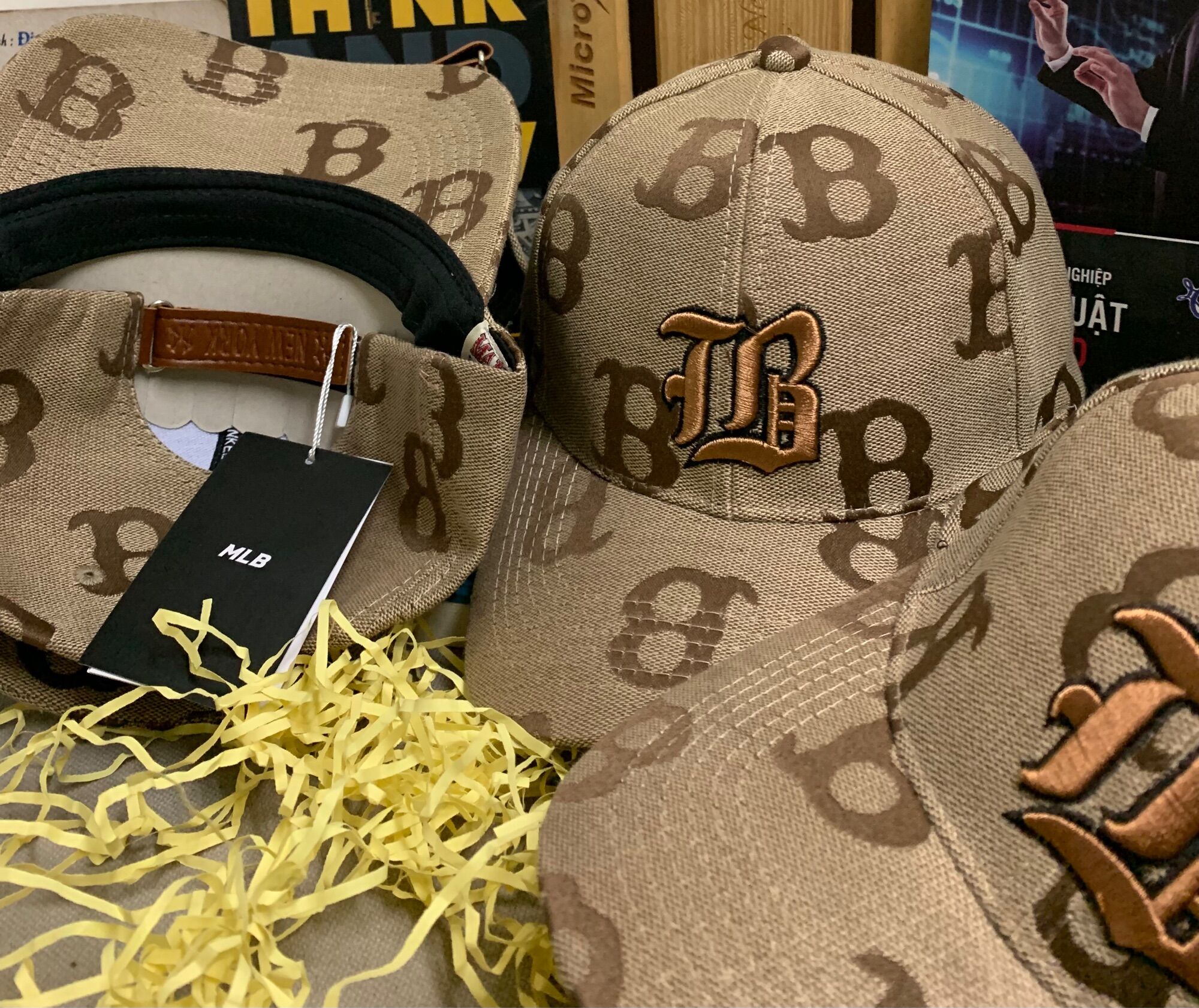 Nón Nam Nữ - Logo MLB Hoạ Tiết Đẹp