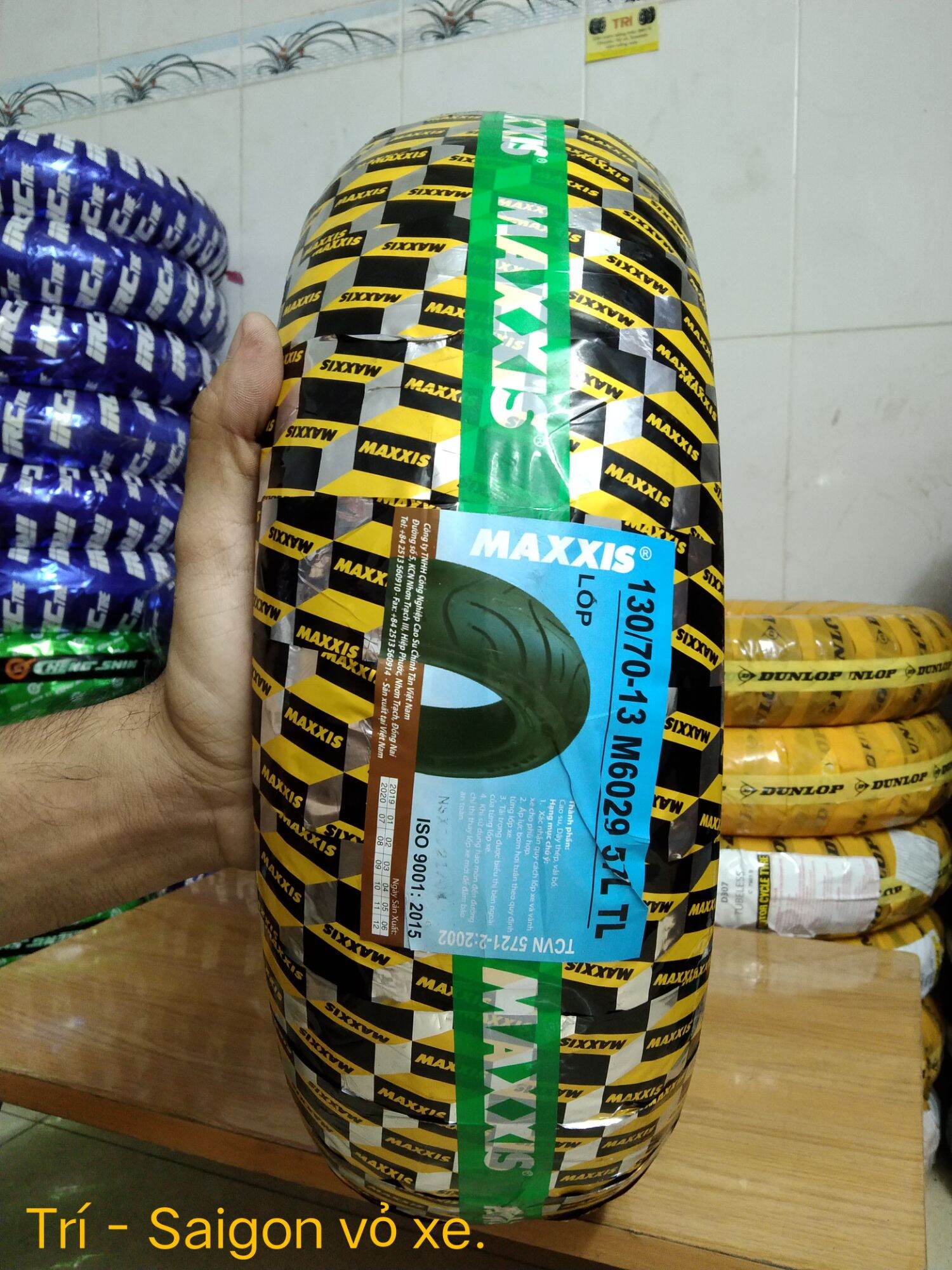 Lốp sau xe Honda A còng , Honda Dylan hiệu Maxxis size 130-70/13 (57L) mã gai M6029.