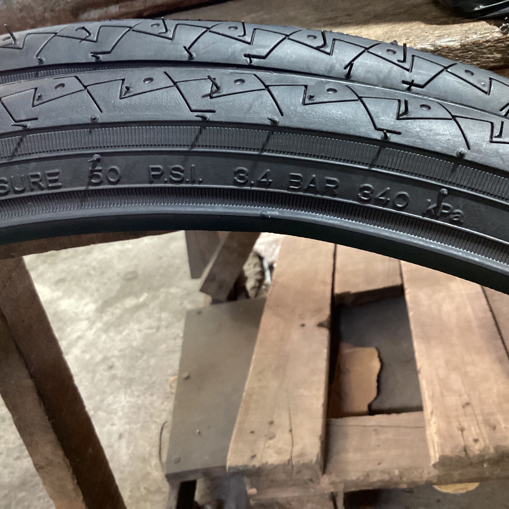 Vỏ Xe Đạp 26 x 1.5 KENDA