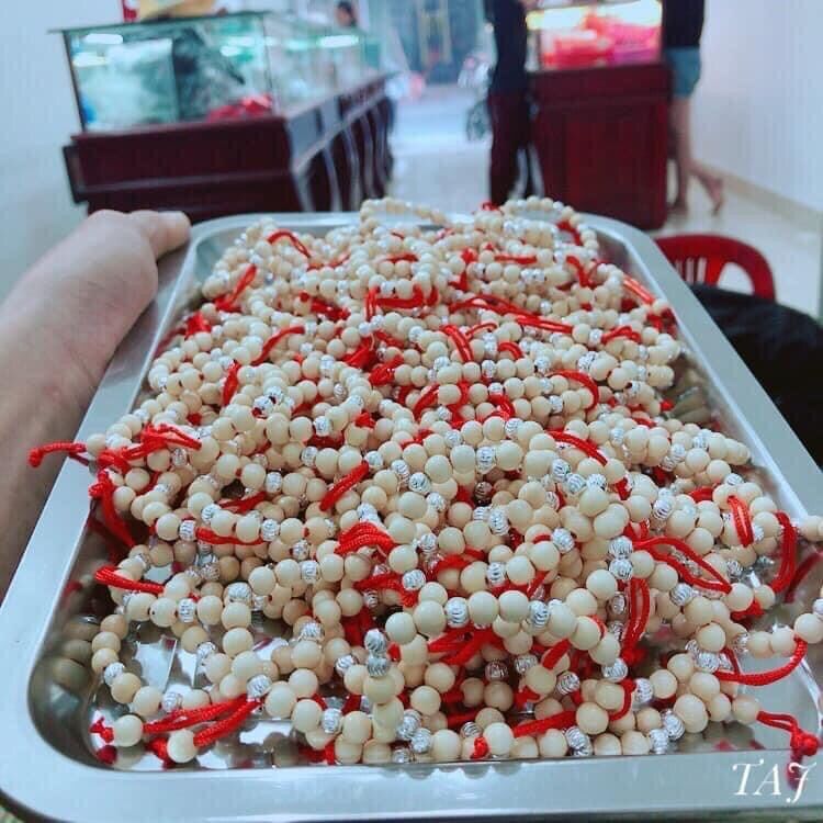 Vòng tay dâu tằm cho bé mix bi bạc ta