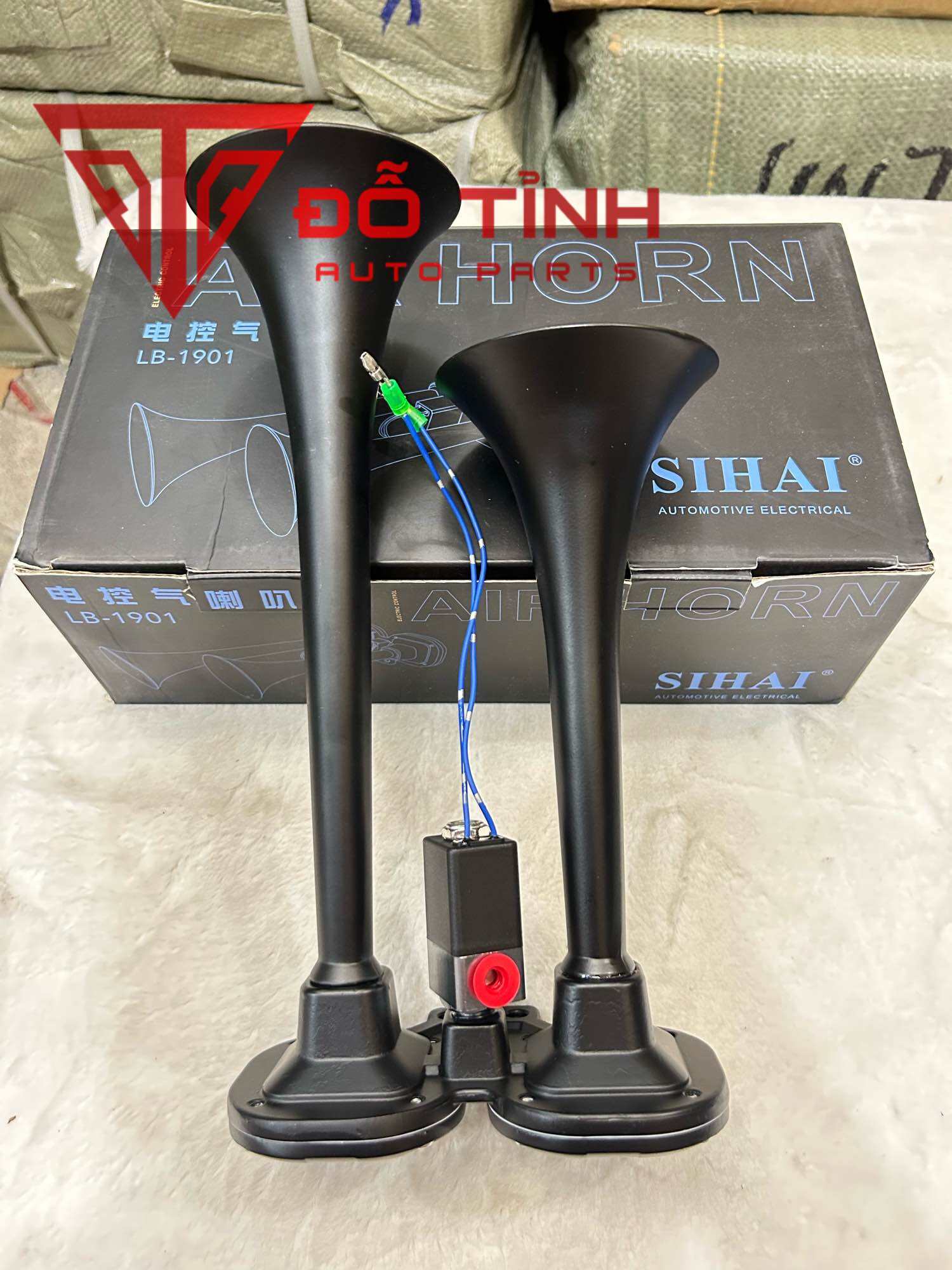 Còi hơi ô tô 2 loa Sihai. Kèn hơi xe tải, xe khách có bình hơi.