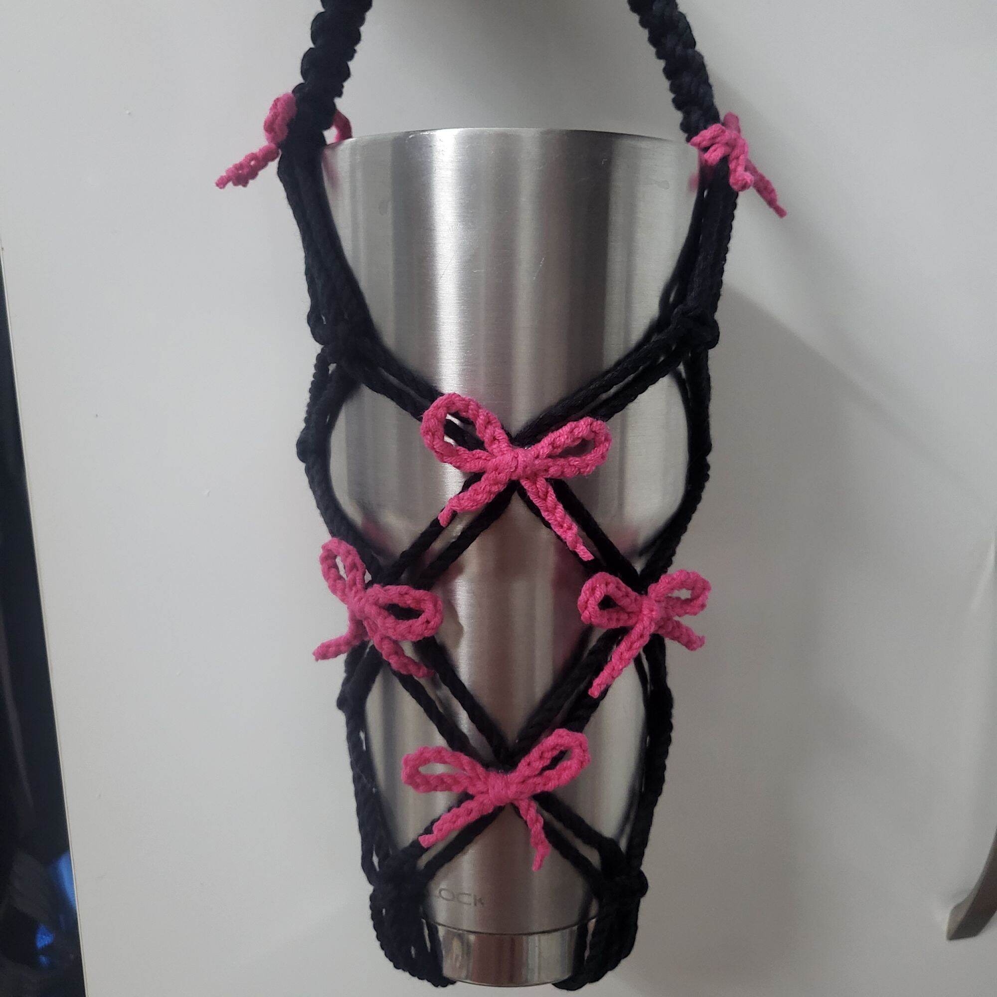 Túi đựng bình nước mix màu bằng len macrame
