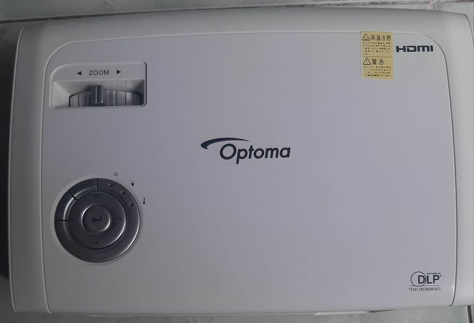 Máy chiếu cũ Optoma ew539 chiếu đẹp giá hời