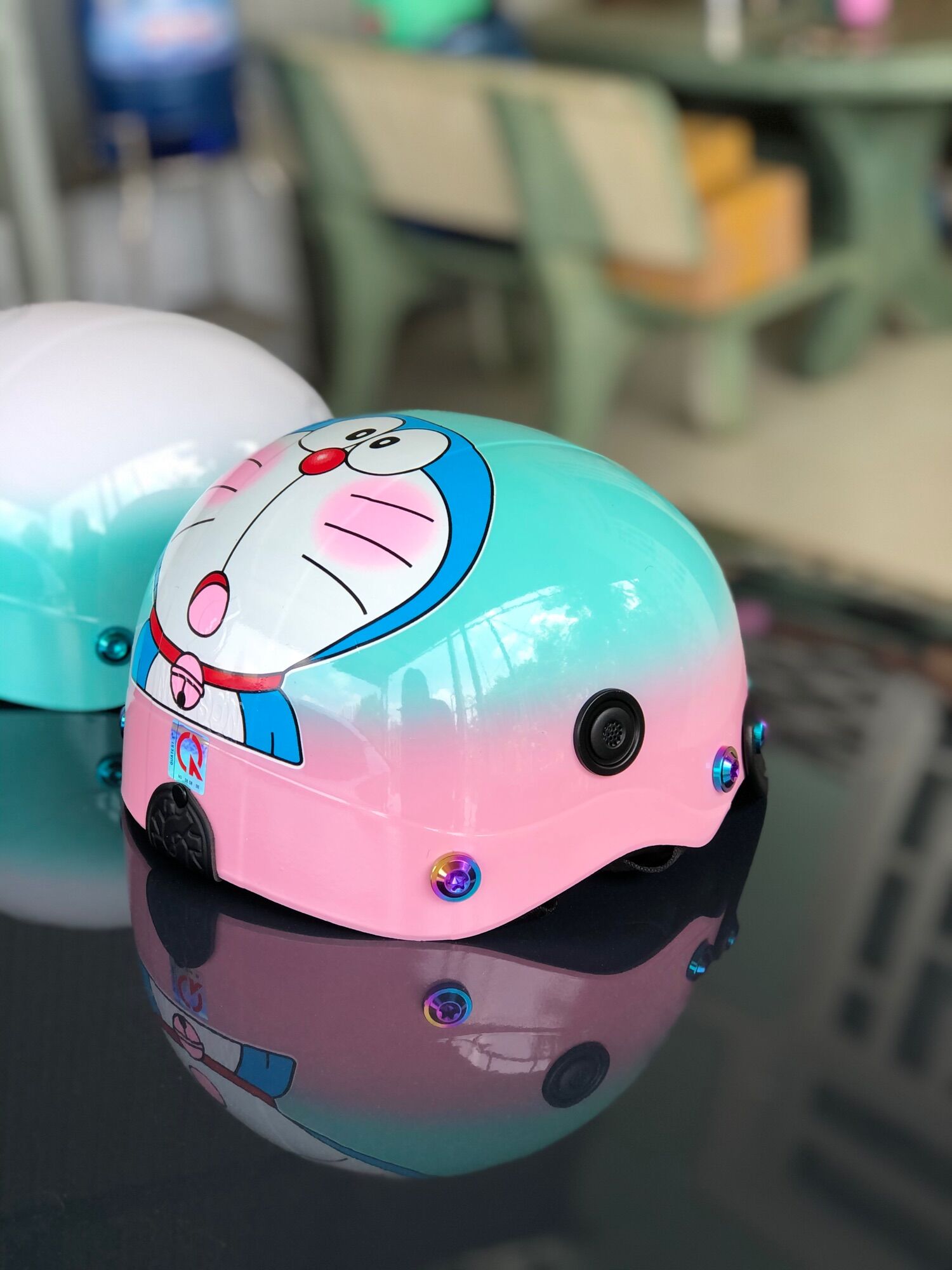 Nón bảo hiểm Doraemon mẫu mới. Ảnh thật kèm video. Gắn ốc titan theo yêu cầu