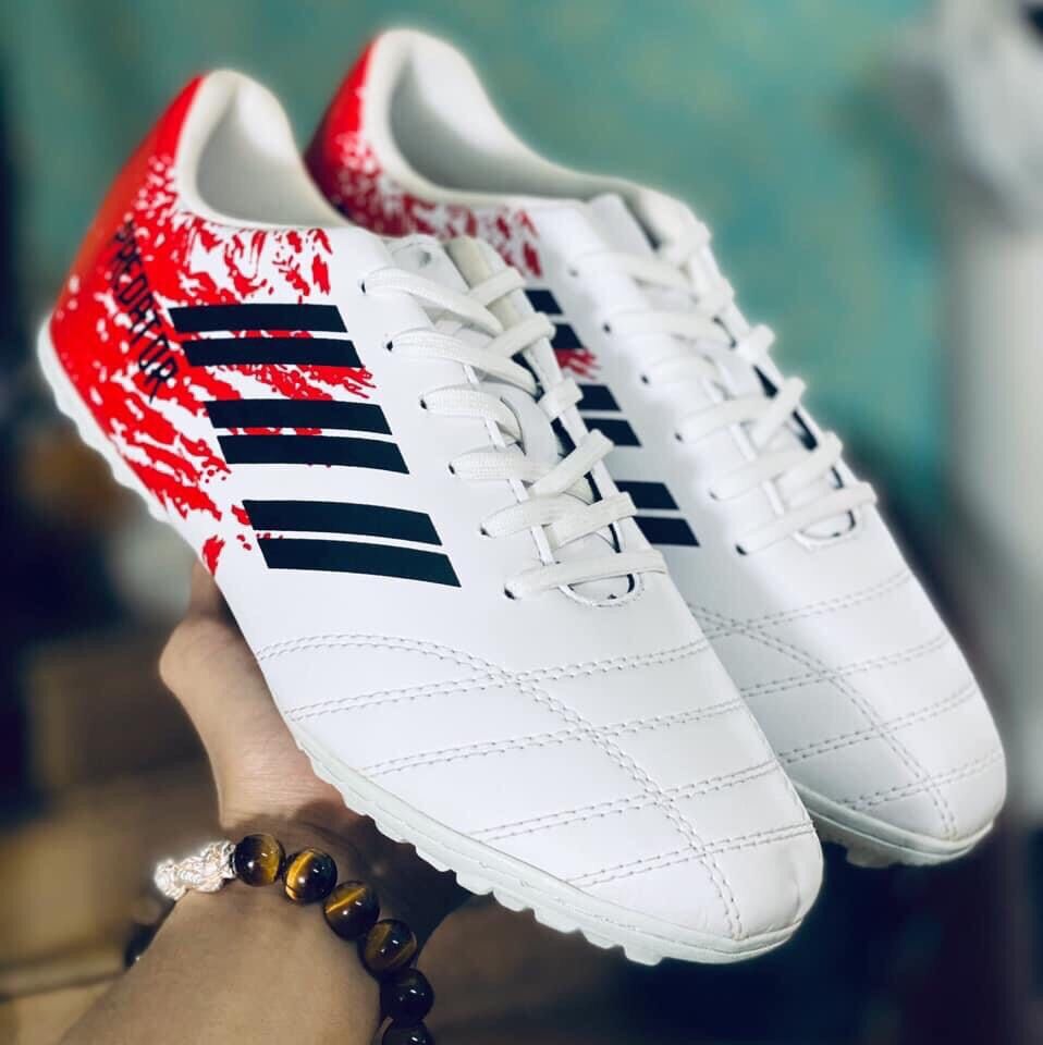 Giày đá bóng nam Predator