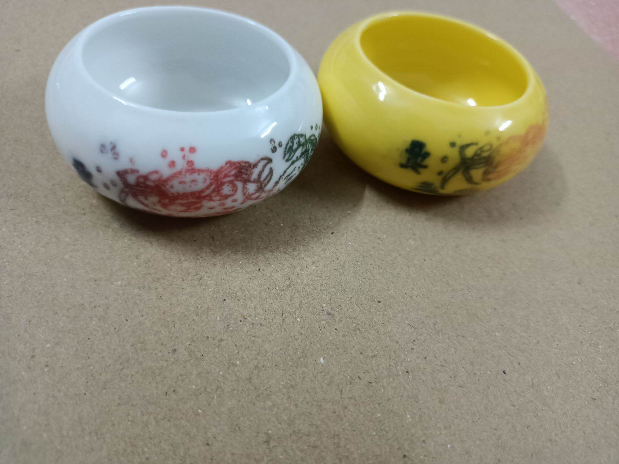 cóng sứ đựng sâu cho chim