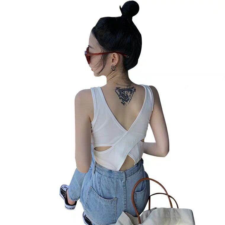 Áo crop trắng lưng đắp chéo kiểu