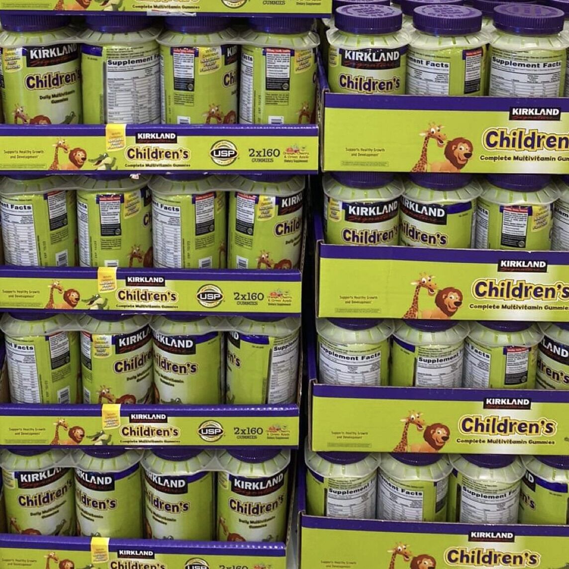 (U.S.A)Kẹo Dẻo Trái Cây Gummies Kirkland 160v