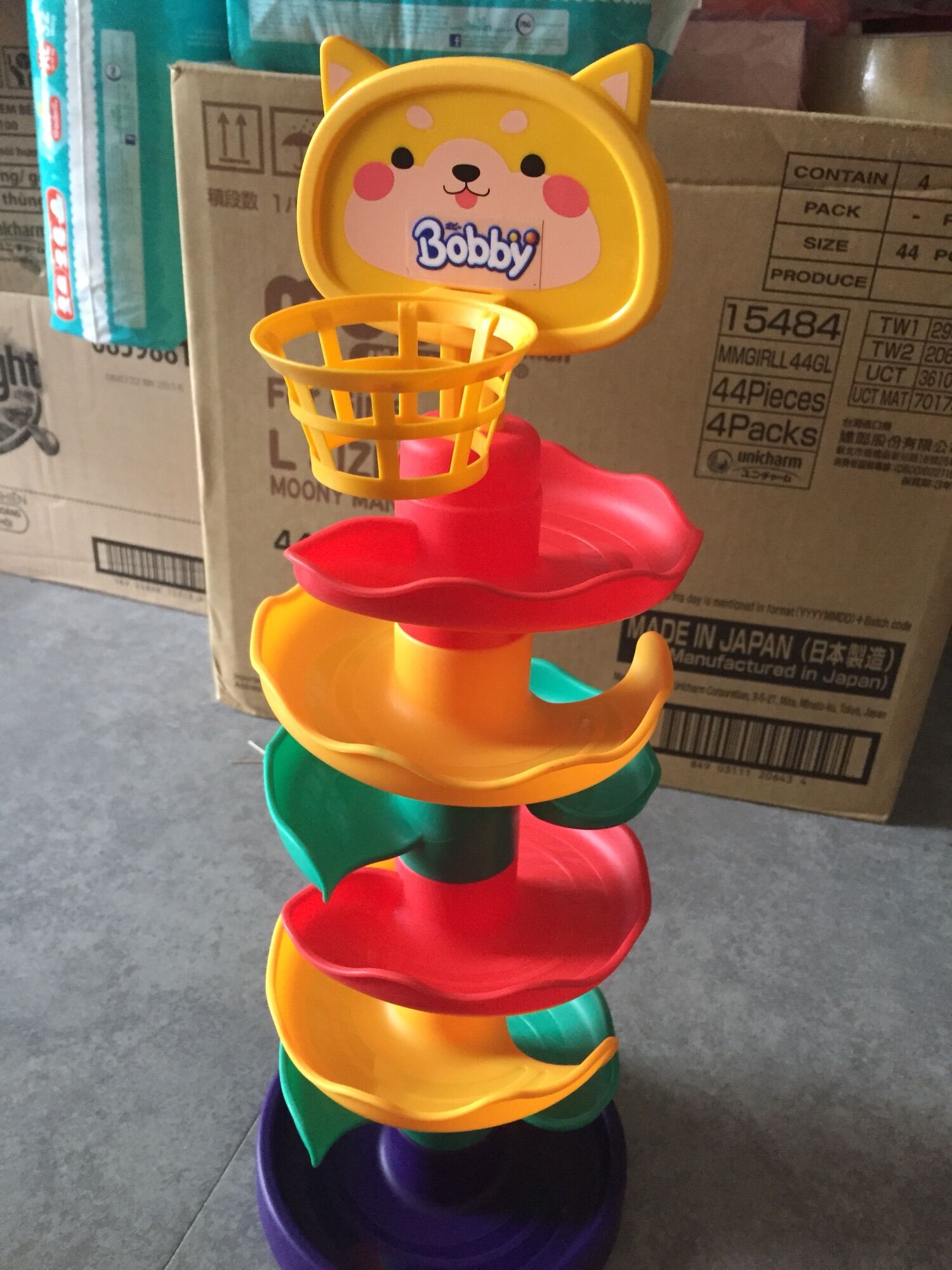 Đồ chơi thả bóng bobby