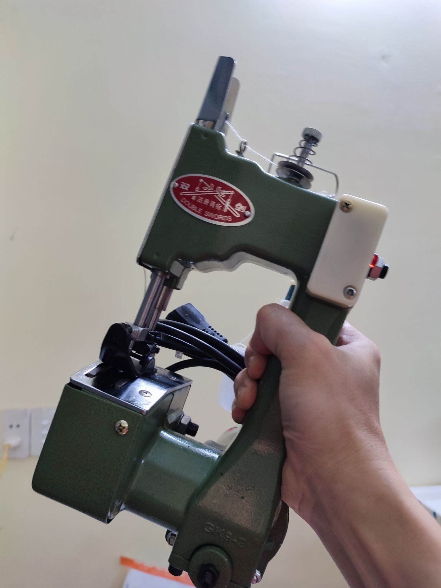 Máy may bao cầm tay Yaunli YL1