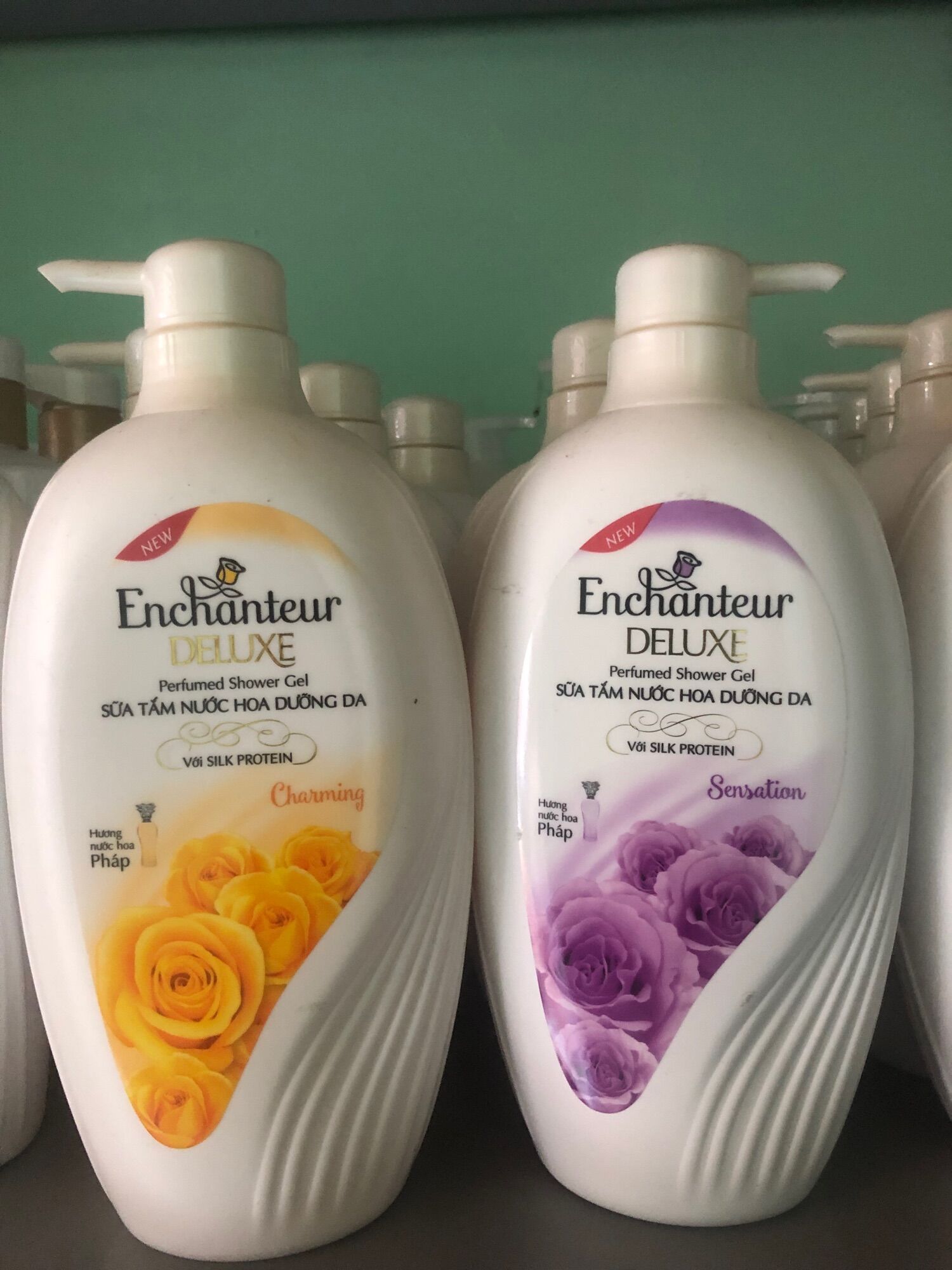 Sữa tắm enchanteur vàng 650g
