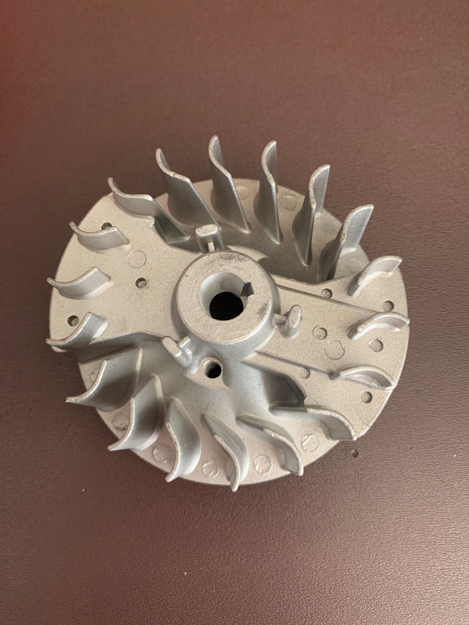 Mâm lửa/ qua lăng máy cắt cỏ honda gx25 gx35