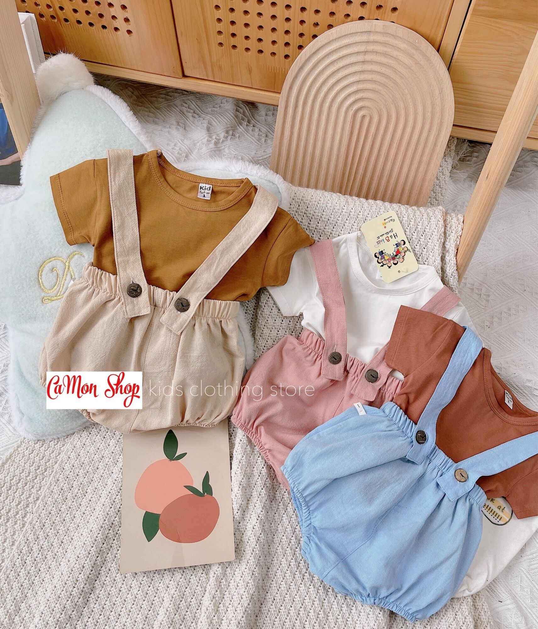 Set yếm kèm áo cực xinh bé gái