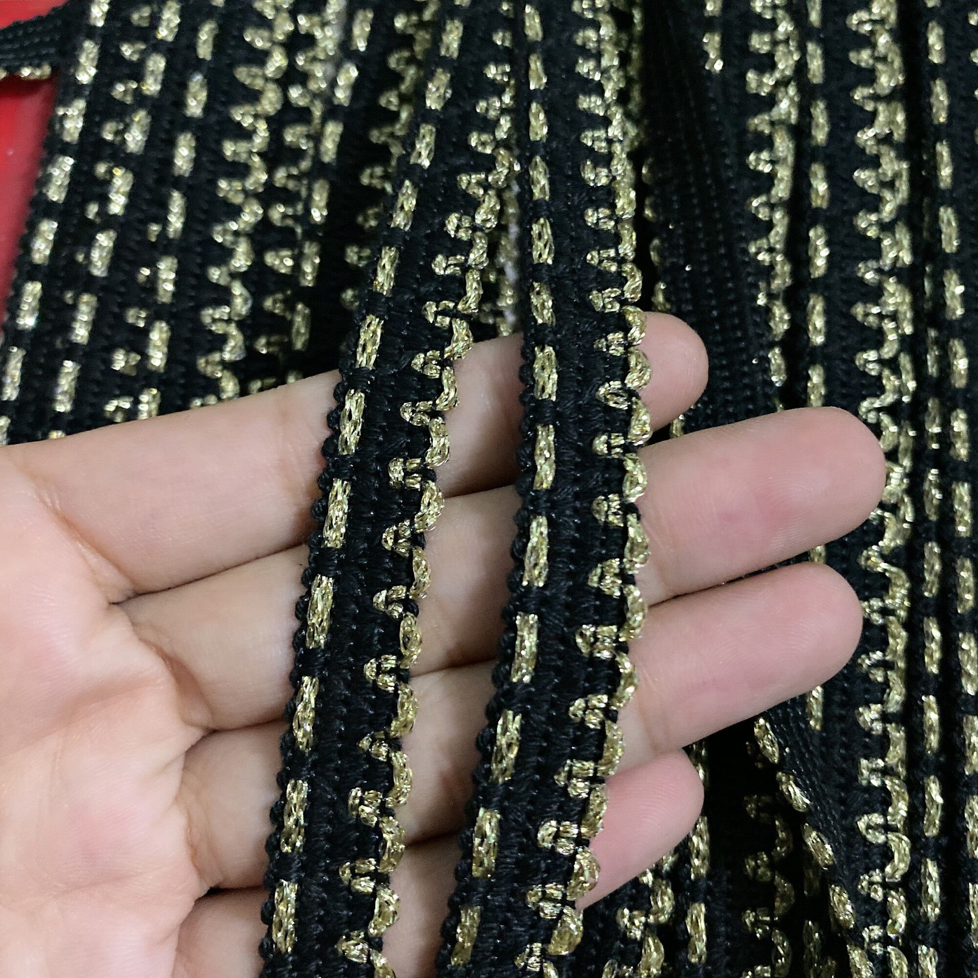 1m viền dạ kim tuyến size 1cm