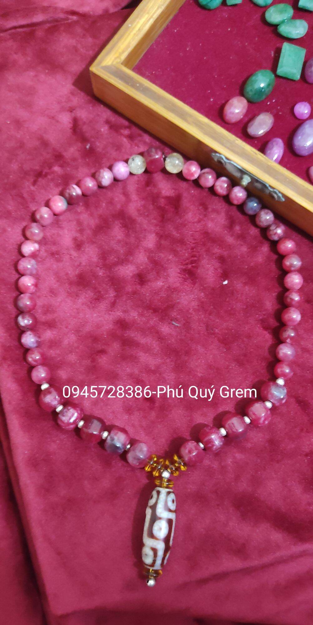 Vòng đeo cổ Ruby Nam Phi mix Dzi 9m và bi bạc , thạch anh tóc tự nhiên