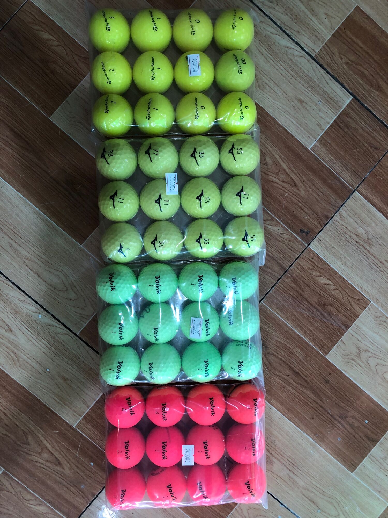 Bóng golf các thương hiệu volvik, taylormade, calaway, Nike, Honma… vỉ 12 trái