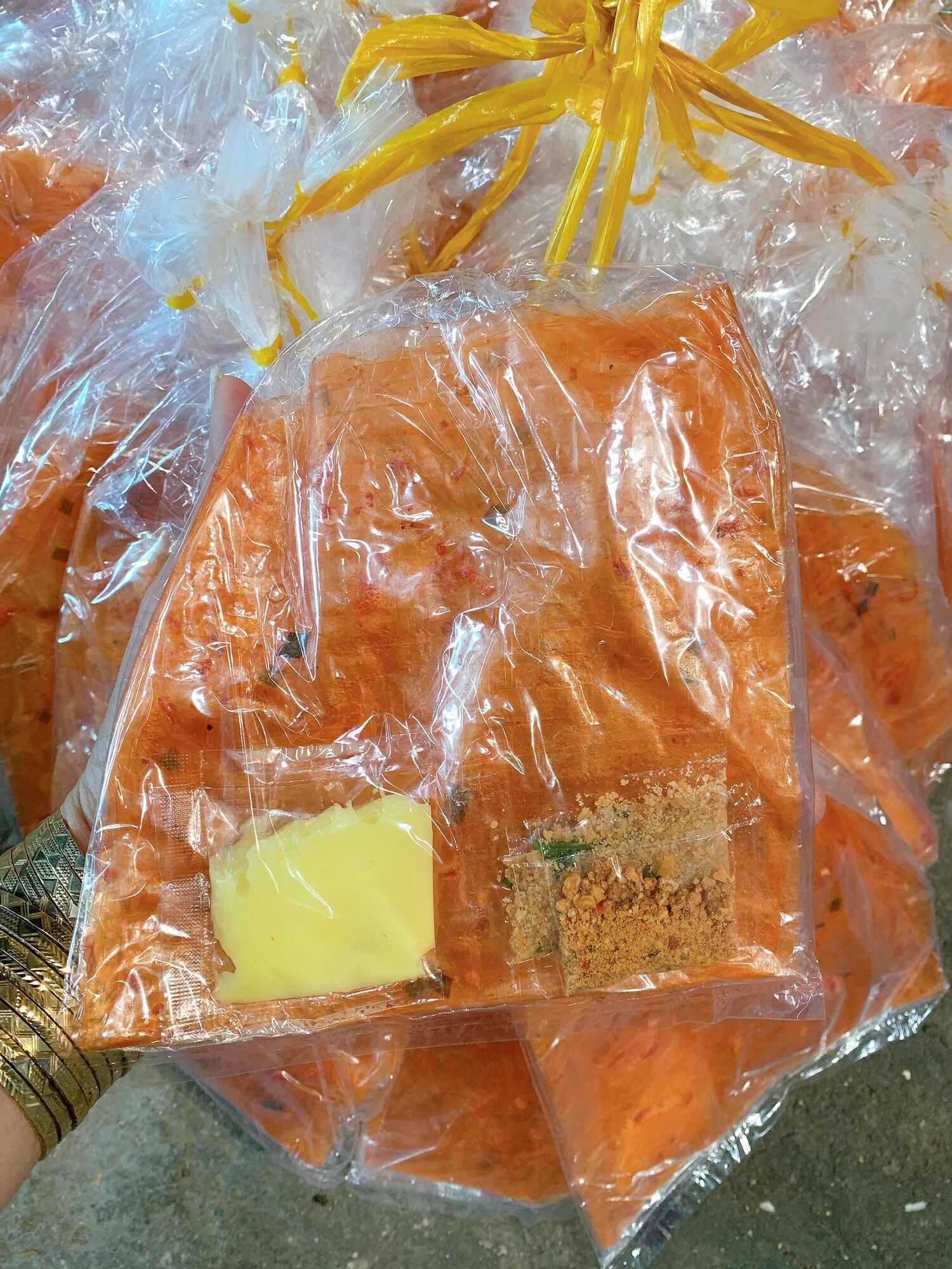 Bánh tráng bơ size lớn